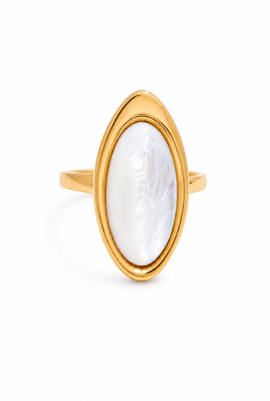 Lunara Shell Ring