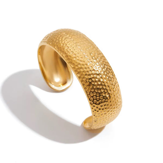 The Solenne Cuff