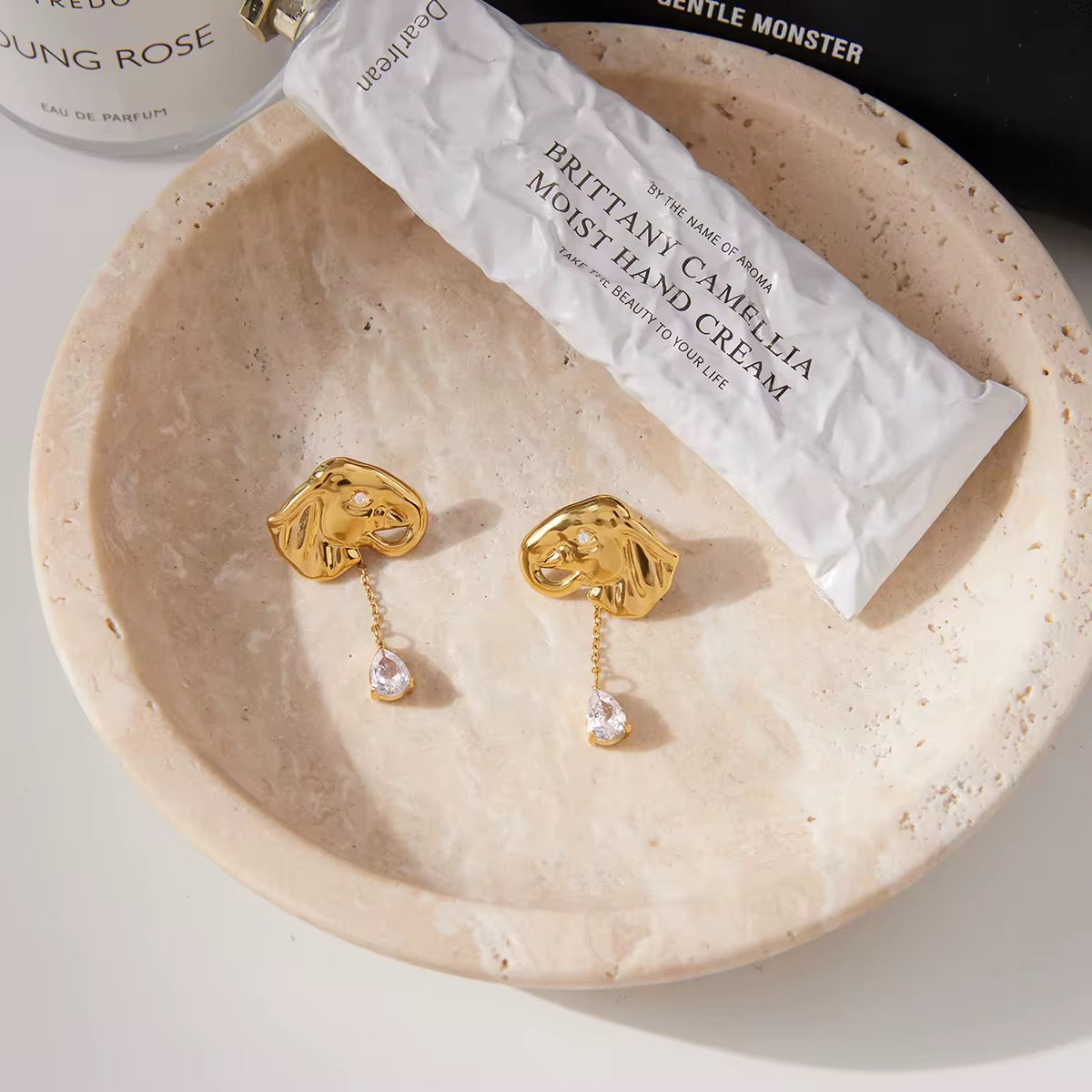 Aurelia Elephant Drops